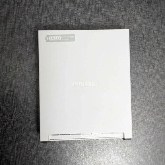 QNAP TS-133 NAS 4TB HDD White Network Storage - Picture 4 of 6